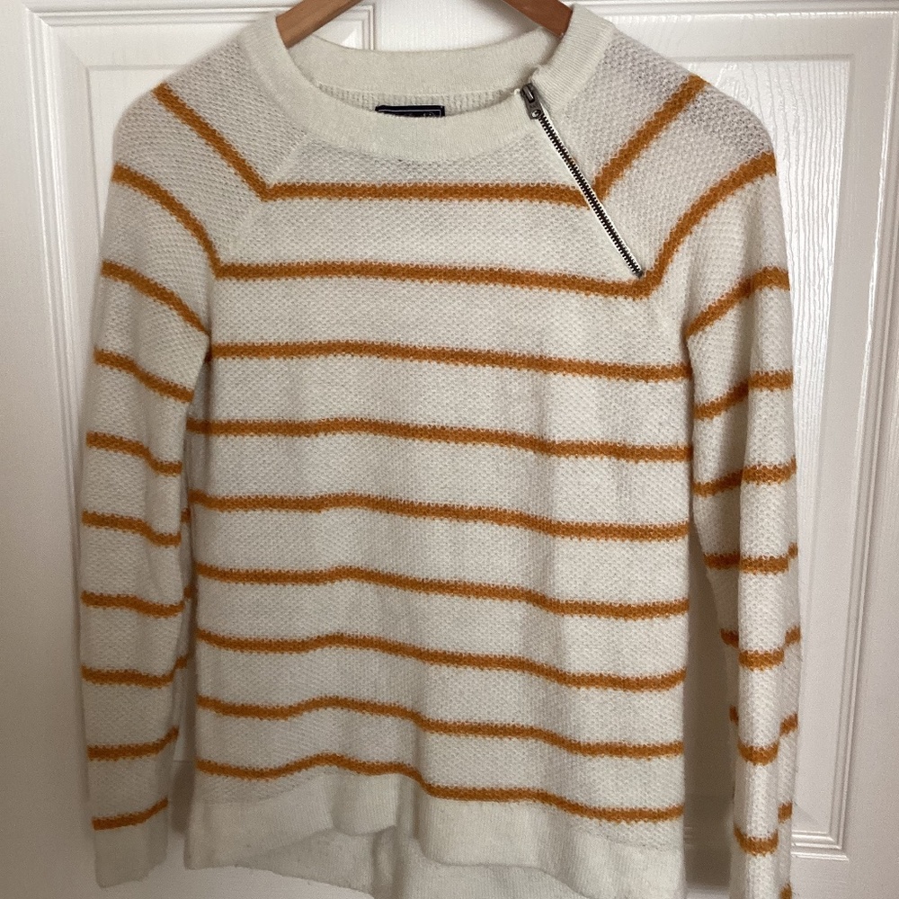 Abercrombie and Fitch Sweater